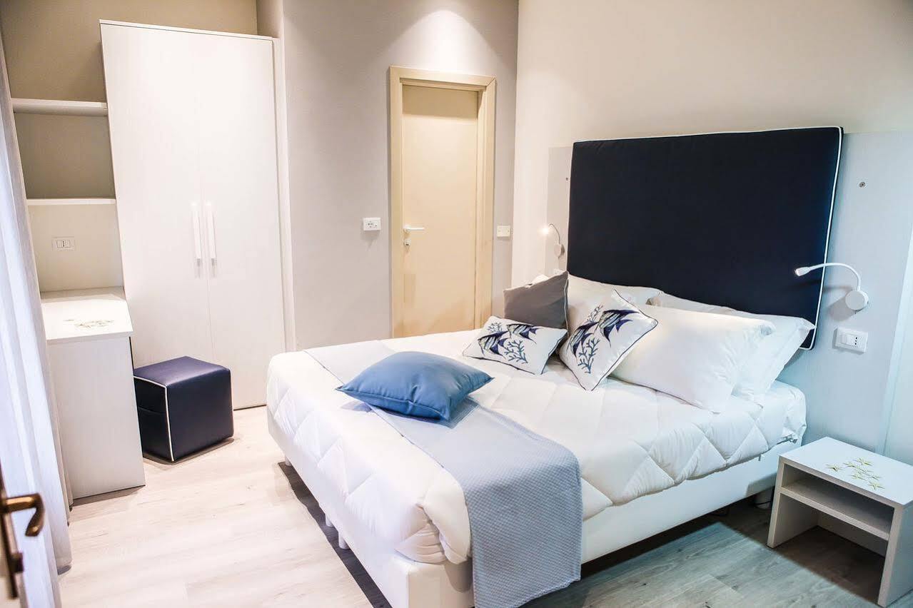Hotel Veliero ริมินี ภายนอก รูปภาพ